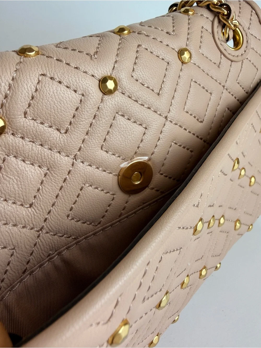 $528 Tory Burch Fleming Stud Small Shoulder Bag Goan Sand Beige Leather 46362